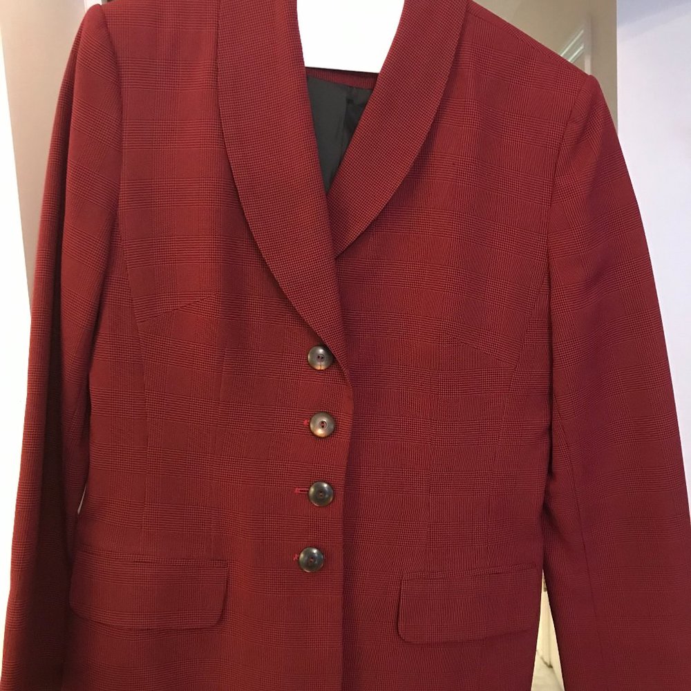 Sag Harbor Suit Size 8